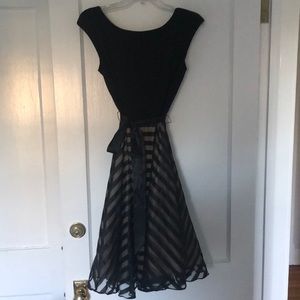 Holiday cocktail dress!! Tie at the waist with satin ribbon!!